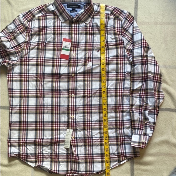 Tommy Hilfiger Classic Fit Red and White Plaid Men's Plaid Shirt Size Large - Picture 10 of 12